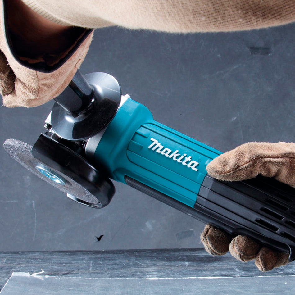 Miniesmeril 4-1/2″ 720w 11000 Rpm GA4534 Makita